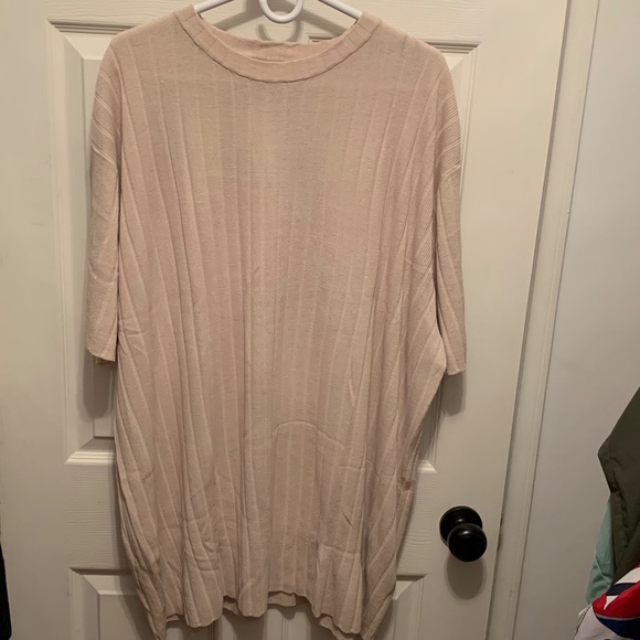 PLEATED VISCOSE SHORT SLEEVE TUNIC - Picture 2 of 7